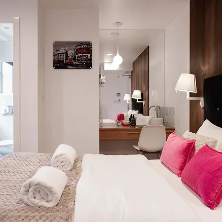 The Whitechapel Hotel Londen Buitenkant foto